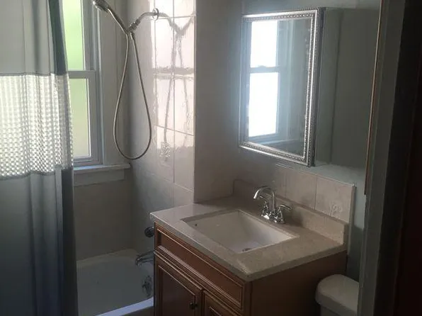 1559 Lincoln Ave, Lakewood, OH 44107