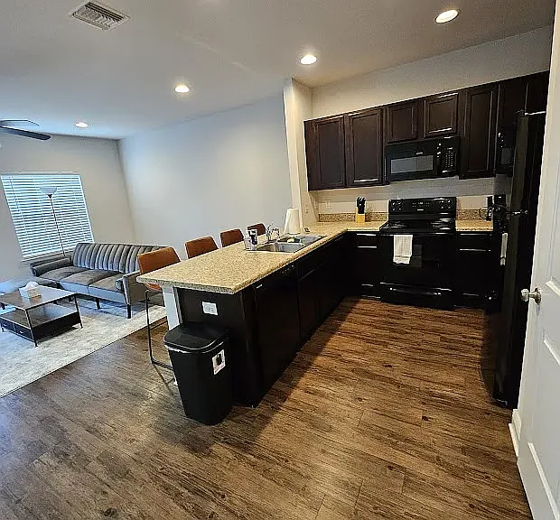 5908 Callaway Cir — Photo 1