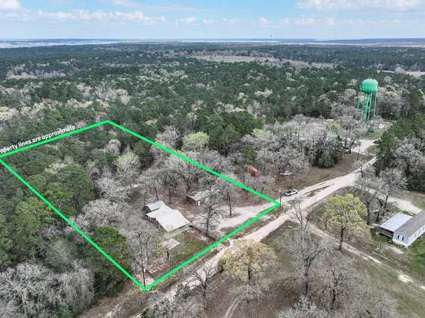 326 Thomas Ln, Trinity, TX 75862