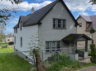 2316 W 9th St #1, Duluth, MN 55806