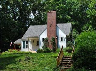 1000 W Sutter Rd, Glenshaw, PA 15116