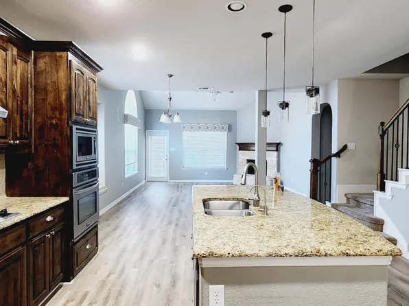 2341 Fountain Gate Dr, Little Elm, TX 75068