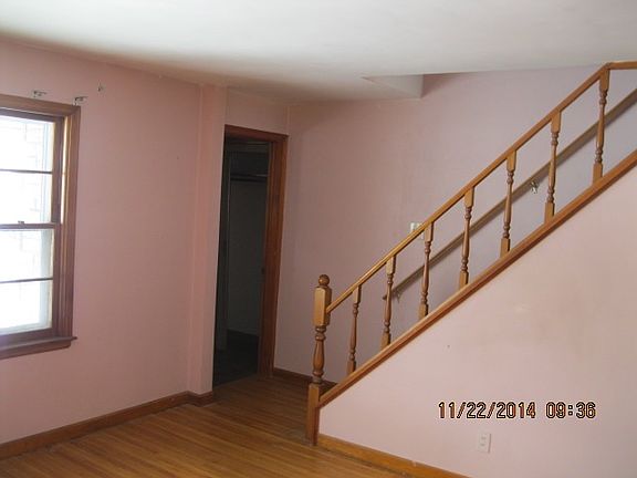 5th image of 555 27th St