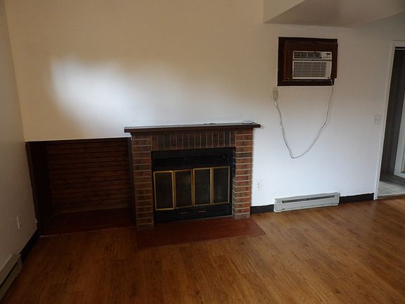 2nd image of 4501 Boardwalk Dr #10577511