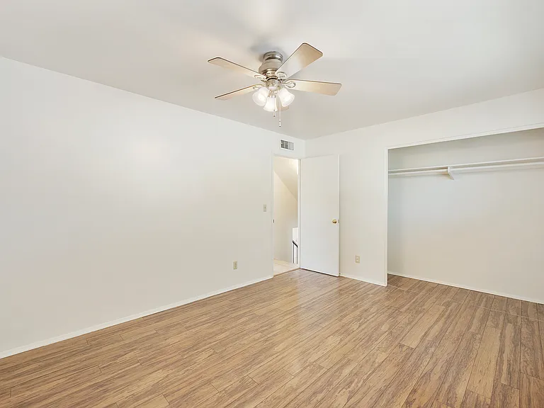 8743 E Berridge Ln — Photo 13