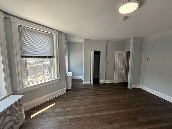 4th image of 2030 N Capitol St NW #1