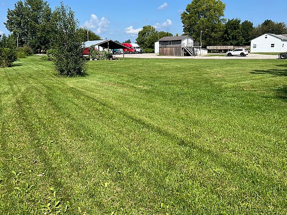4th image of 6310 N County Road 625 E