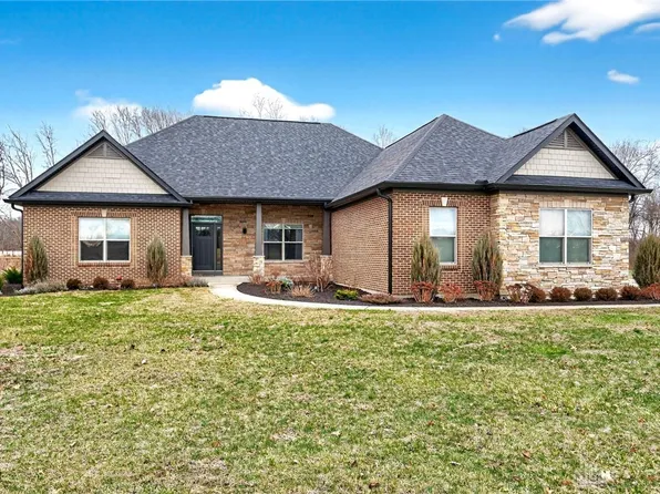 986 Arabian Run Dr, Clarksville, OH 45113