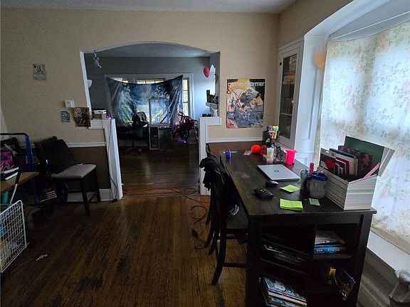 5th image of 3615 W 122nd St