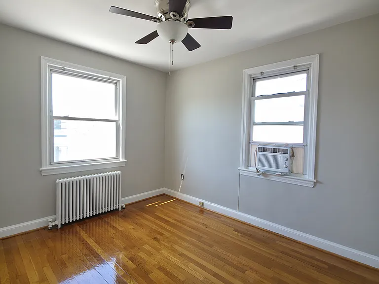 3311 Clay Pl NE — Photo 15