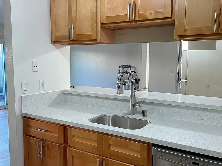 1244 Quincy Dr #5 — Photo 4
