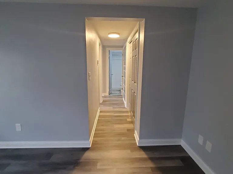 909 College Ave — Photo 12