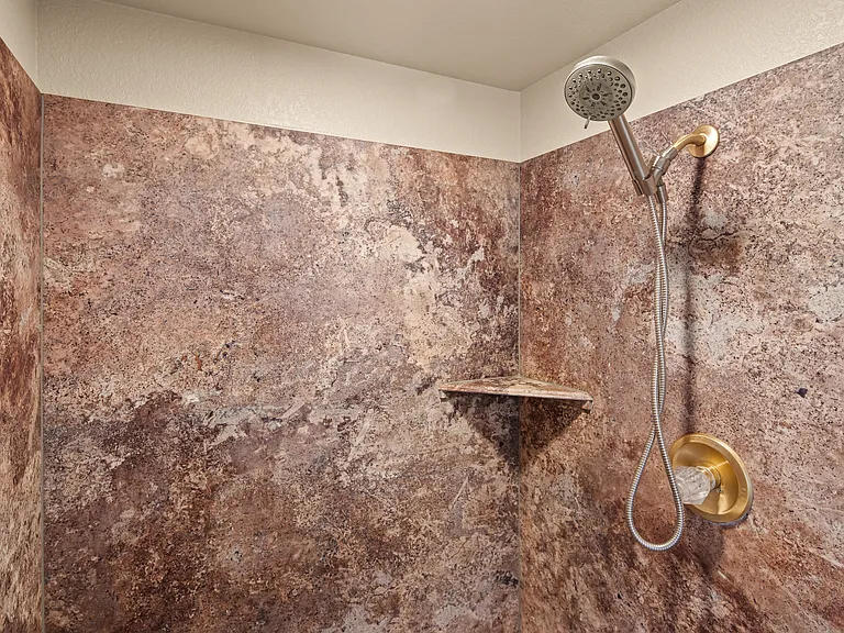 525 Coronado Trl — Photo 32