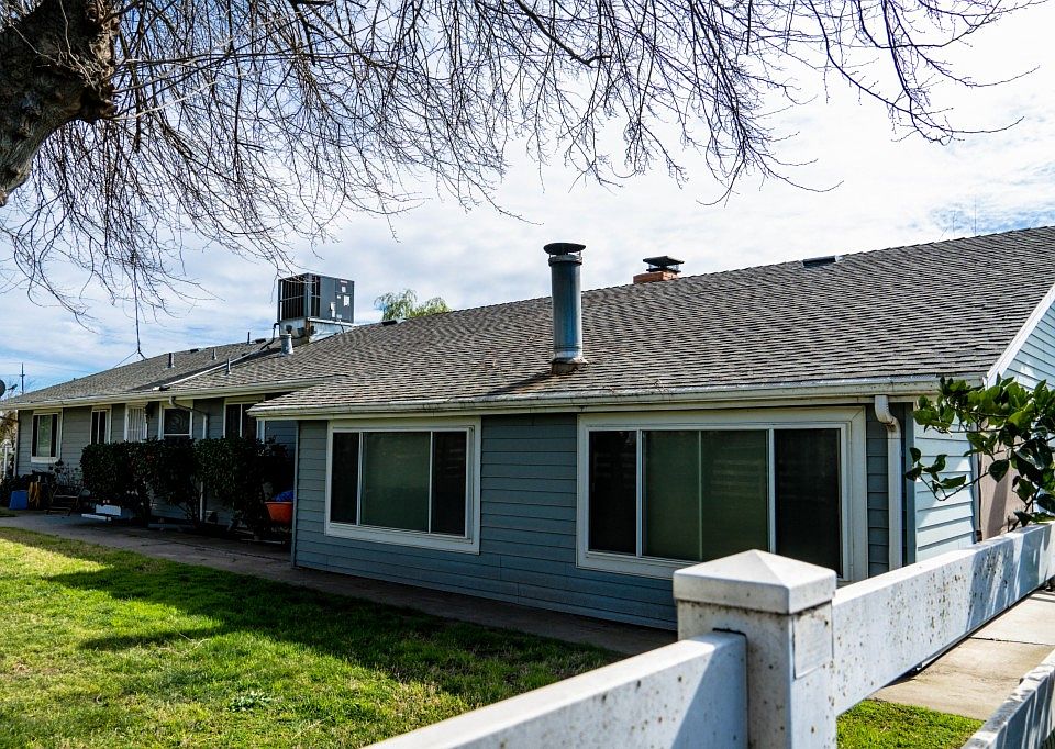 2nd image of 8100 Sunset Dr