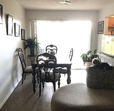 5th image of 906 Iron Oak Dr