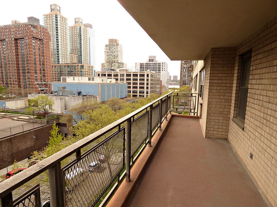 1st image of 140 W End Ave #7P