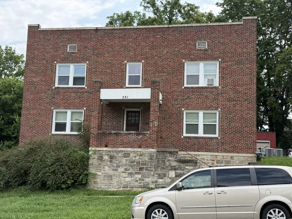 521 S 7th St APT 1, Leavenworth, KS 66048