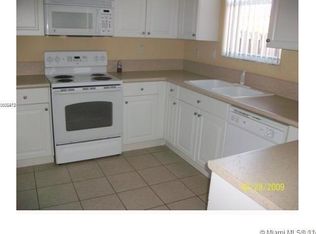 992 NE 41st Pl, Homestead, FL 33033