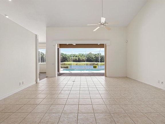 3rd image of 447 Fairway Isles Dr