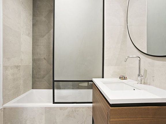5th image of 4121 28th St APT 3N