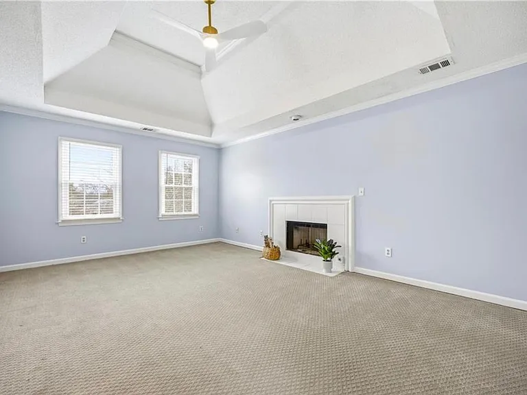 125 Sandridge Ct — Photo 6