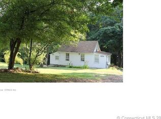 464 Windham Rd, Willimantic, CT 06226
