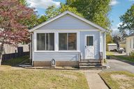 Romain Ave-S1710-001.jpg