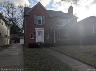 900 Harcourt Rd #U, Grosse Pointe, MI 48230