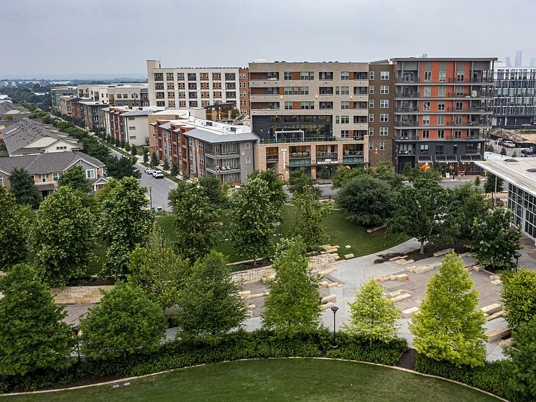 BranchPark_exterior_building park 3-83