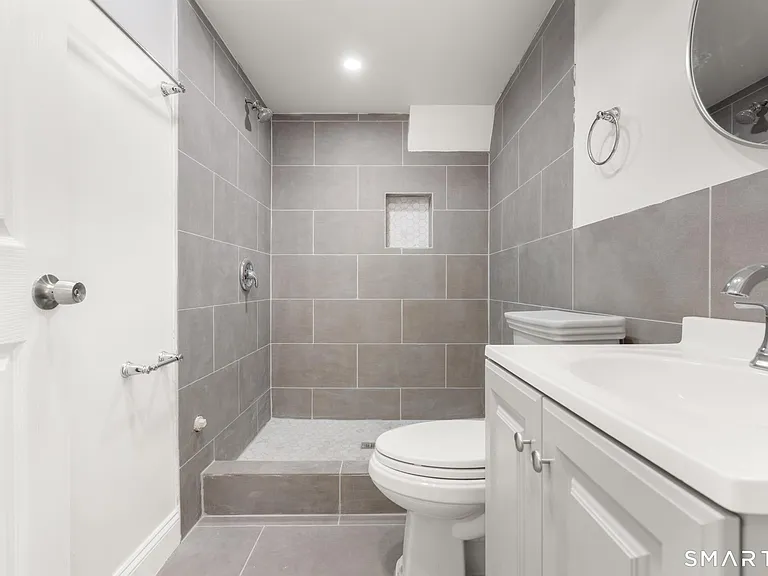 64 Soundview Ave #2 — Photo 19