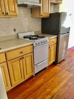 Rented by PennApts | media 18