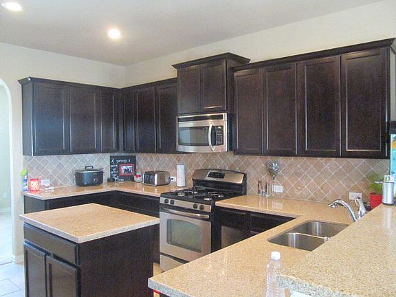 2nd image of 3207 Rembrandt Ave