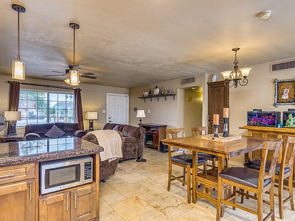 3rd image of 4407 S Alder Dr