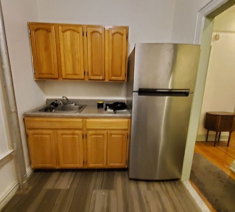 1st image of 300 Sullivan Pl APT B4