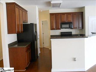 3rd image of 200 Reinhardt Dr