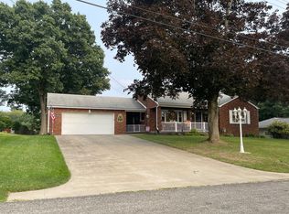 127 Howley Ave, Beaver Falls, PA 15010