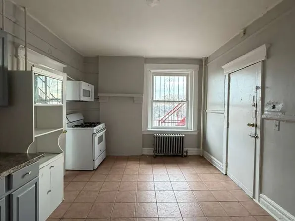 225-227 Clifton Ave, Newark, NJ