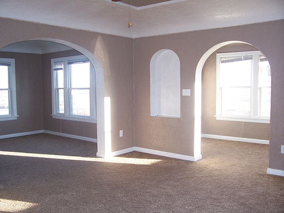 2nd image of 1560 W Pancheri Dr