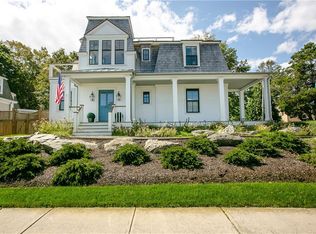 131 Eustis Ave, Newport, RI 02840