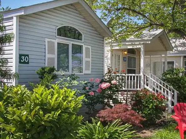 2421 Clay St, Sacramento, CA 95815