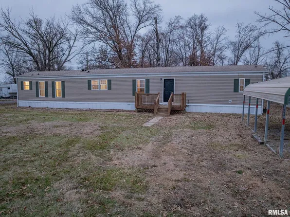 408 W Kirkwood St, Odin, IL 62870
