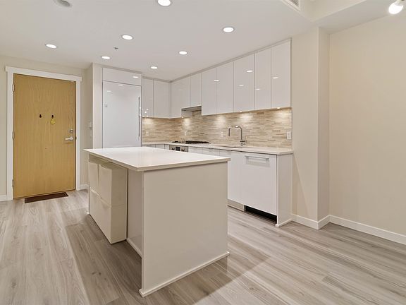 2nd image of 9233 Odlin Rd #122