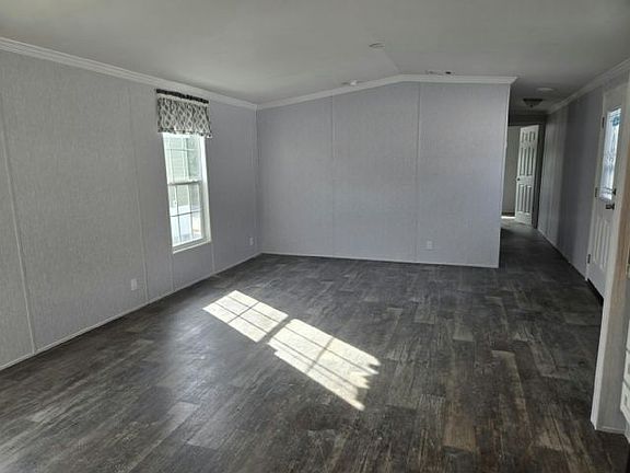 3rd image of 7267 Greenbrier Village Rd #142