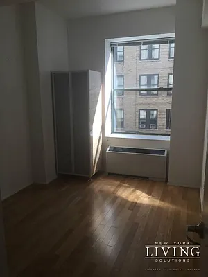 Rented by NY Living Solutions | media 25