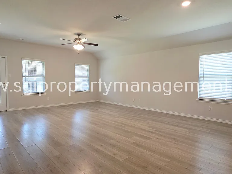266 Canyon Crest Way — Photo 8