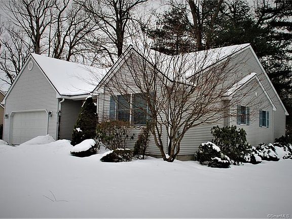 5th image of 8 Knollwood Cir #8