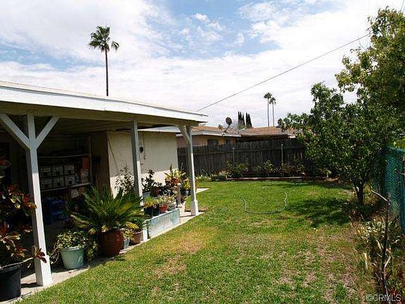 3rd image of 2047 Jellick Ave