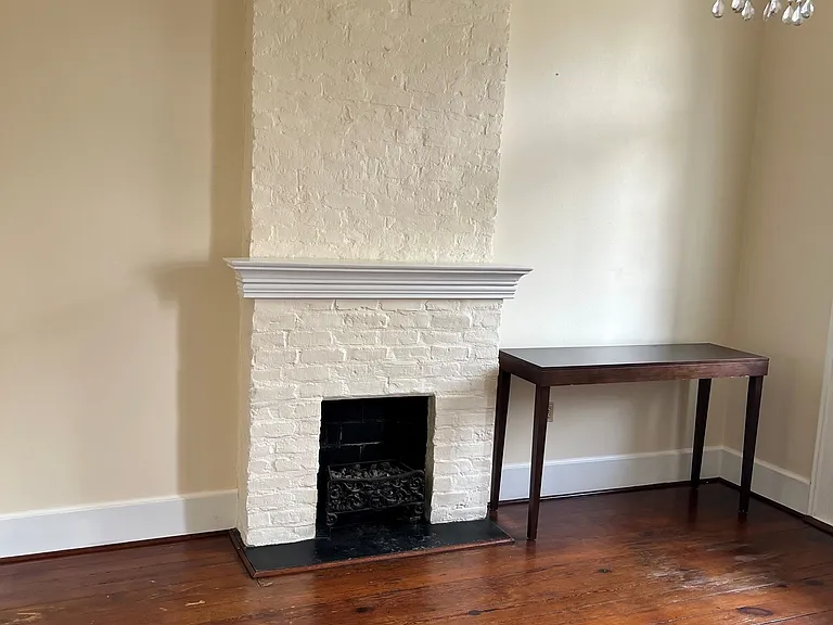 821 Barracks St #4 — Photo 9