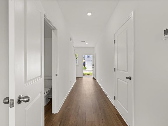 5th image of 115 Saddlebred Way