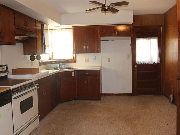 5th image of 122 E Princeton Ave